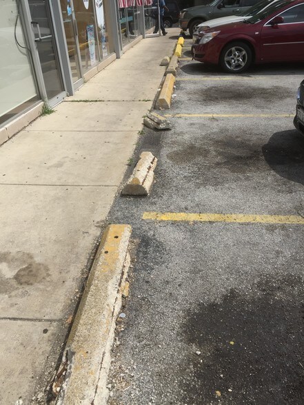 More Photos Of 611-625 Wentworth Ave, Calumet City General Retail For Sale