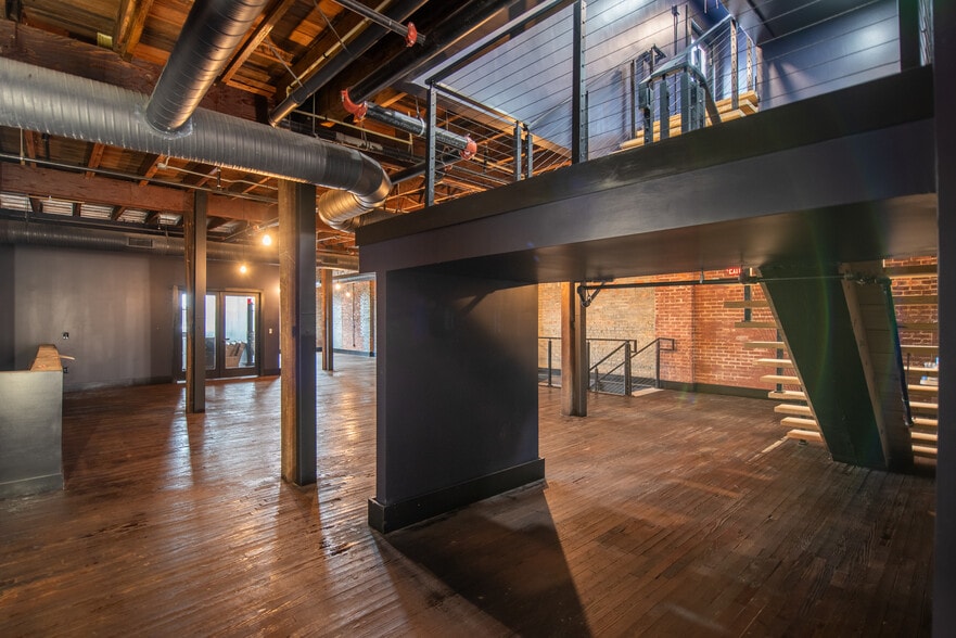 More Photos Of 225 Mason Ave, Cape Charles Storefront For Sale