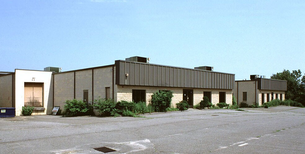 Primary Photo Of 107-109 Research Dr, Milford Warehouse For Lease