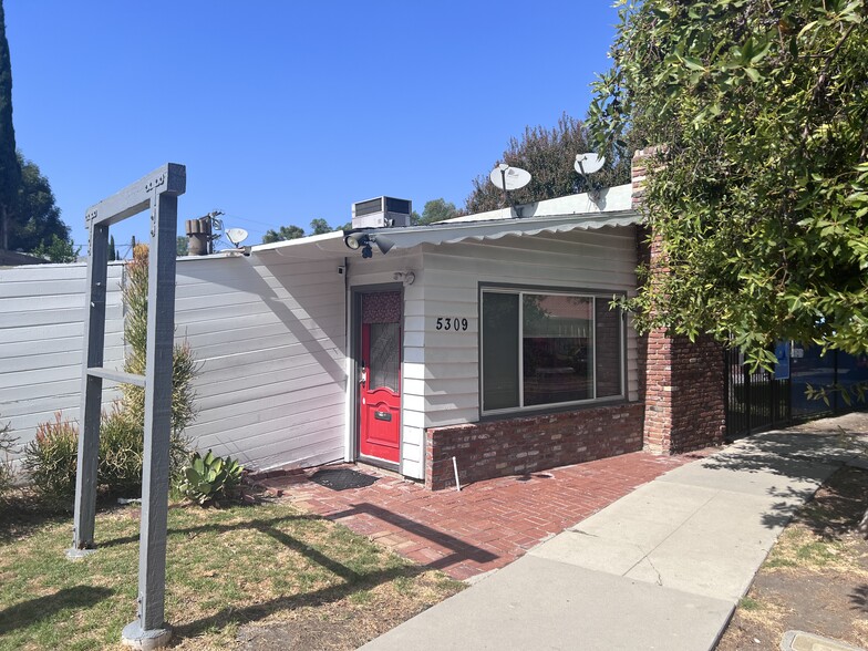 Primary Photo Of 5309 Comercio Way, Woodland Hills Loft Creative Space For Lease