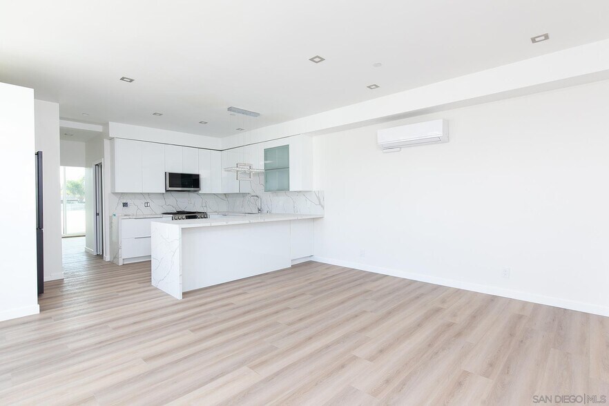 More Photos Of 2158 & 2166 Abbott st, San Diego Apartments For Sale