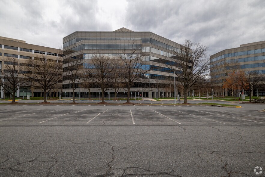 More Photos Of 2275 Research Blvd, Rockville Office For Lease