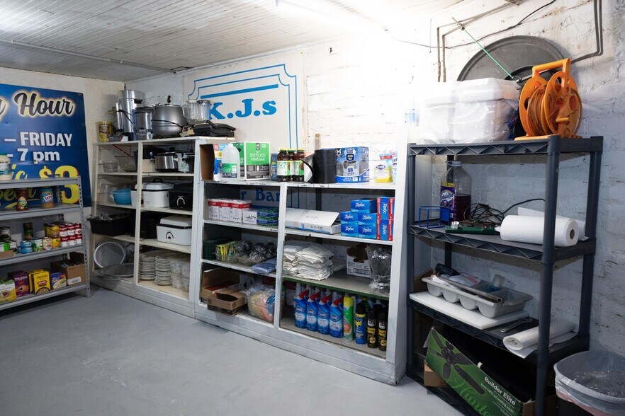 More Photos Of 103 W Main St, Hardwick Restaurant For Sale