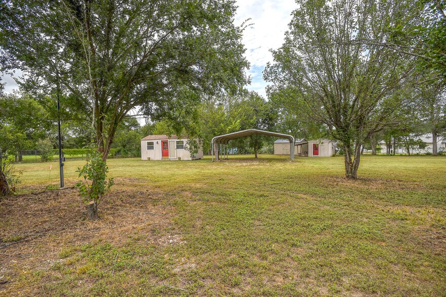 More Photos Of 901 Highway 21 W, Cedar Creek Land For Sale