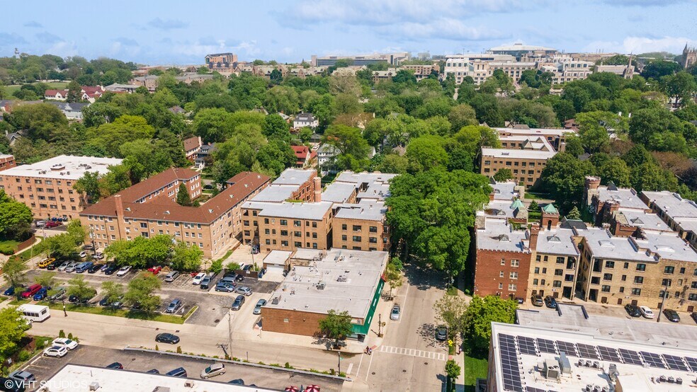 More Photos Of 813 Noyes St, Evanston Storefront Retail Office For Lease