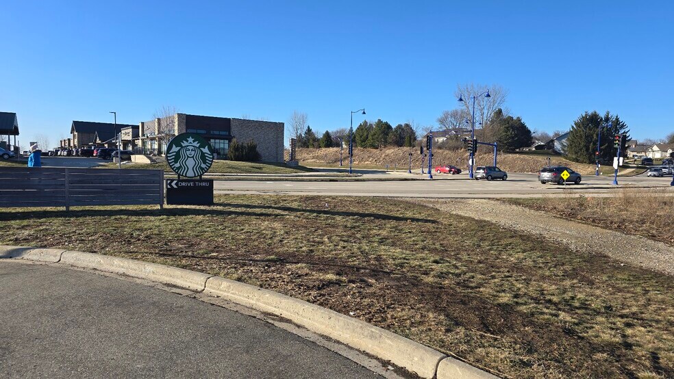 Primary Photo Of 147 West End Cir, Verona Freestanding For Lease