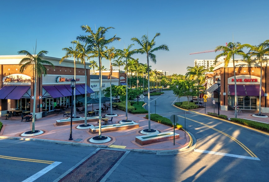 Primary Photo Of 801 S University Dr, Plantation General Retail For Lease