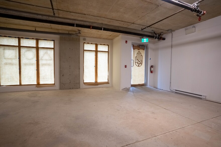 More Photos Of 1301 Hillside Av, Victoria Apartments For Sale