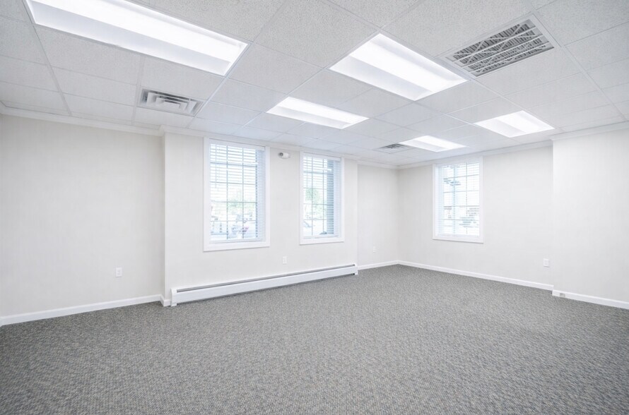 More Photos Of 324 Ringwood Ave, Pompton Lakes Light Manufacturing For Lease