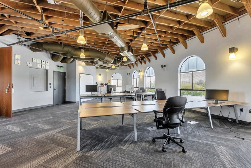 More Photos Of 200 Blossom Ln, Mountain View Loft Creative Space For Lease