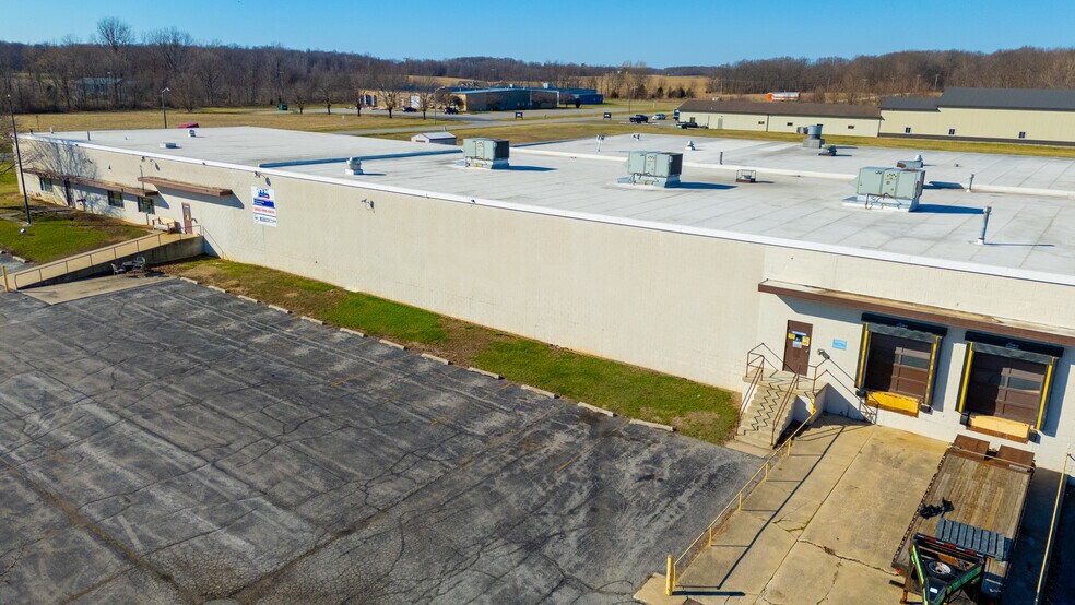 More Photos Of 367 W 1st St, South Whitley Manufacturing For Sale