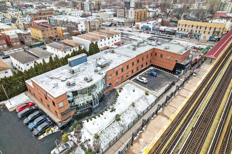 More Photos Of 2244 Westchester Ave, Bronx Office For Sale