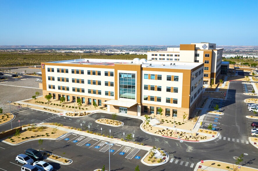 More Photos Of 2000 Transmountain Rd, El Paso Medical For Lease
