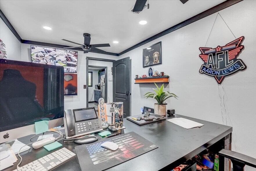 More Photos Of 11309 E US Highway 92, Seffner Flex For Sale