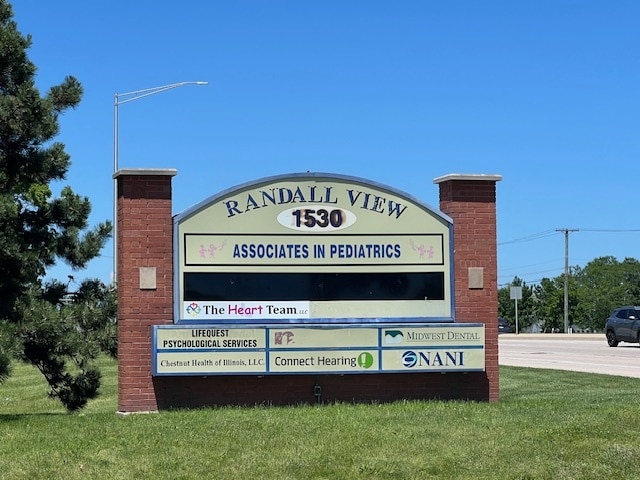 More Photos Of 1530 N Randall Rd, Elgin Medical For Lease