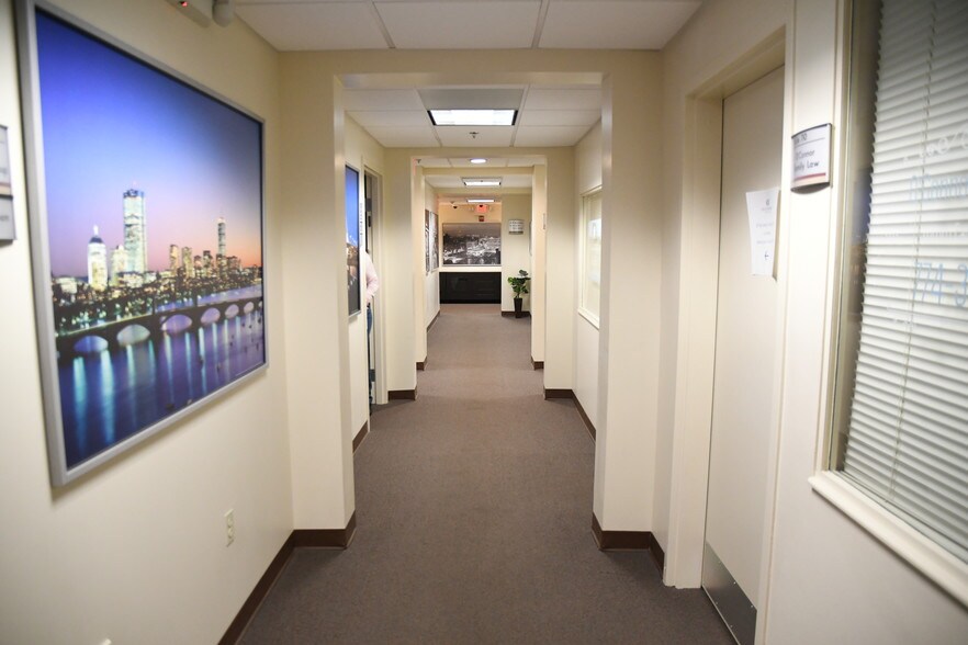 More Photos Of 289 Elm St, Marlborough Warehouse For Lease