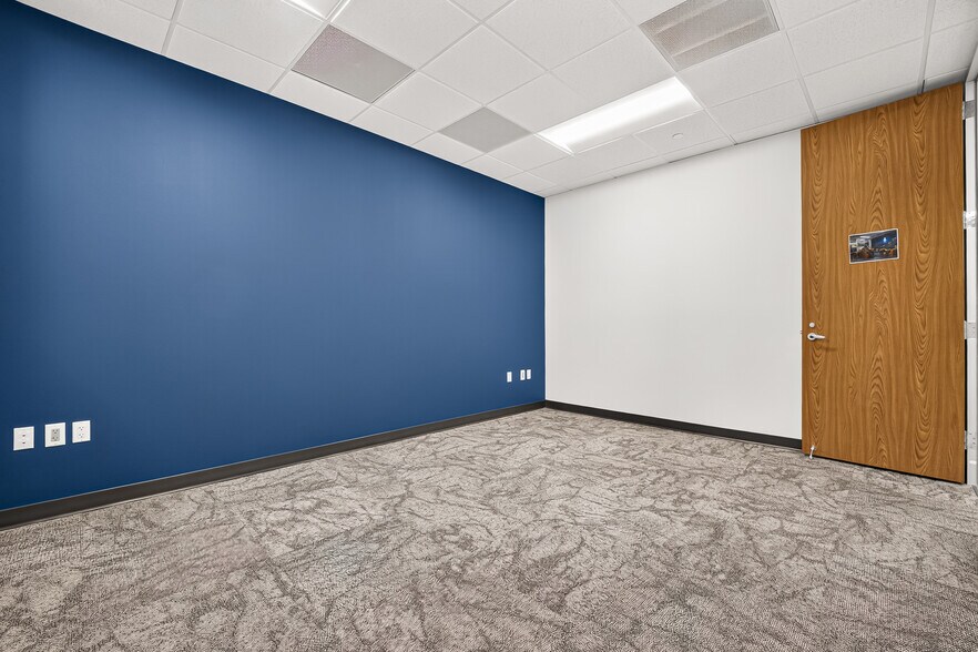 More Photos Of 9800 Richmond Ave, Houston Office For Lease