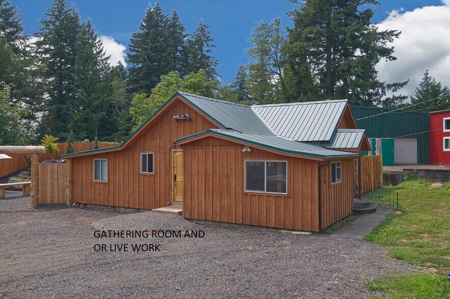 More Photos Of 740 E St, Washougal Specialty For Lease
