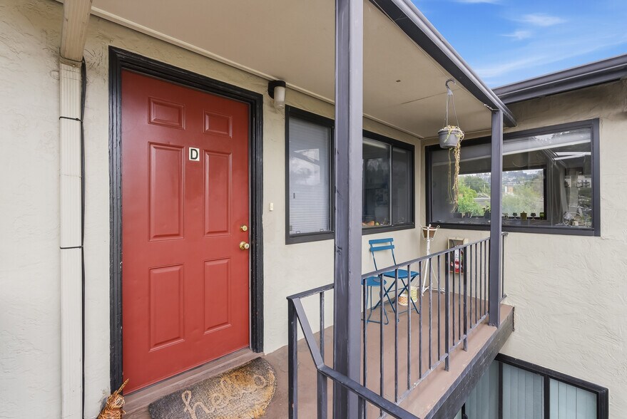 More Photos Of 517 Stannage Ave, Albany Apartments For Sale