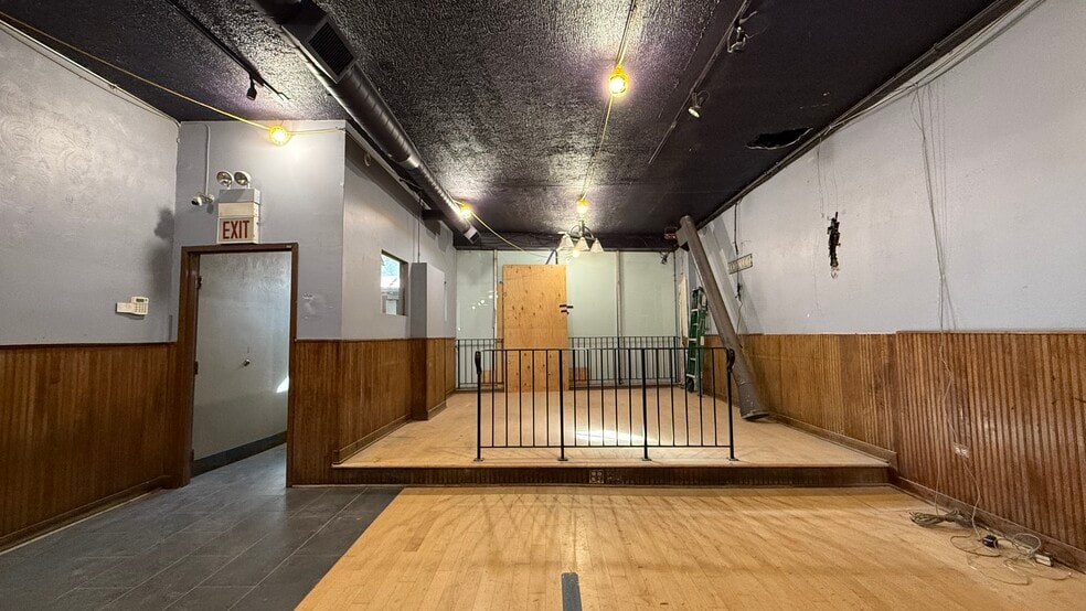 More Photos Of 1233 S Wabash Ave, Chicago Storefront Retail Office For Sale