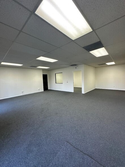 More Photos Of 2370-2420 W Carson St, Torrance Unknown For Lease