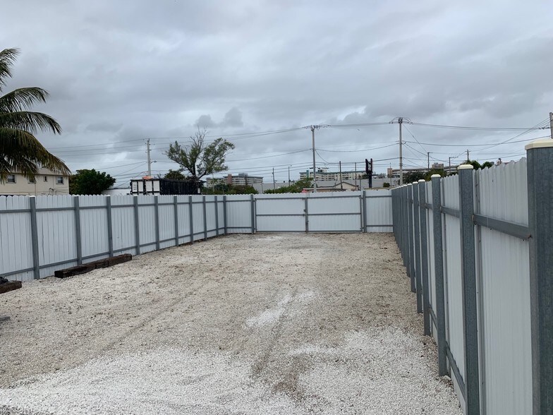 More Photos Of 4007 SW 19th St, West Park Daycare Center For Sale