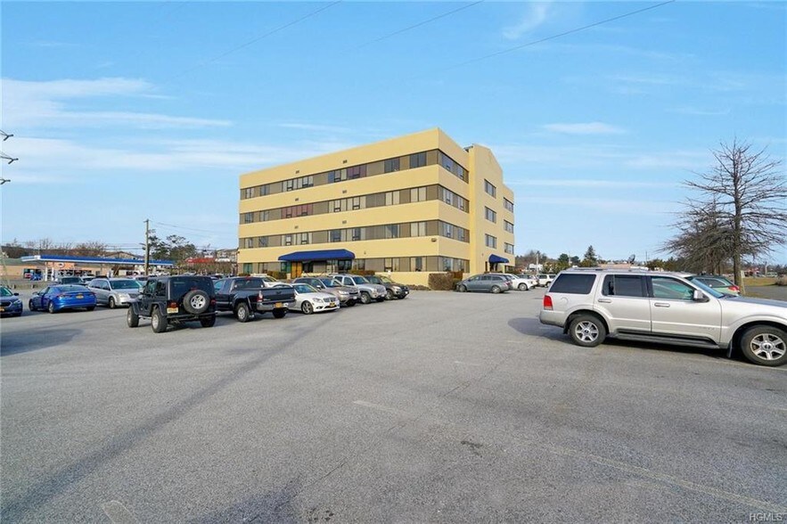 More Photos Of 225 Dolson Ave, Middletown Office For Sale