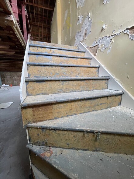 More Photos Of 2400 Delachaise St, New Orleans Specialty For Sale