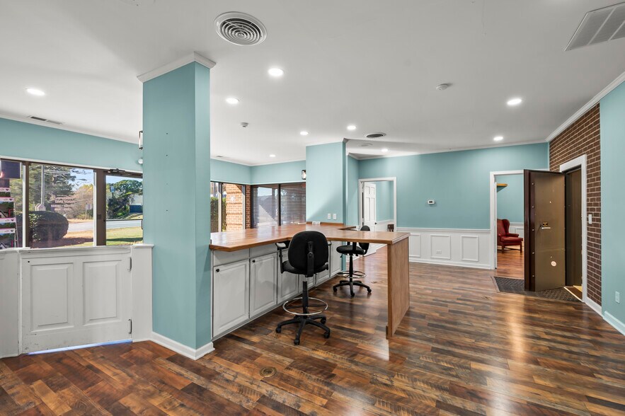 More Photos Of 1001 S State St, Yadkinville Medical For Sale