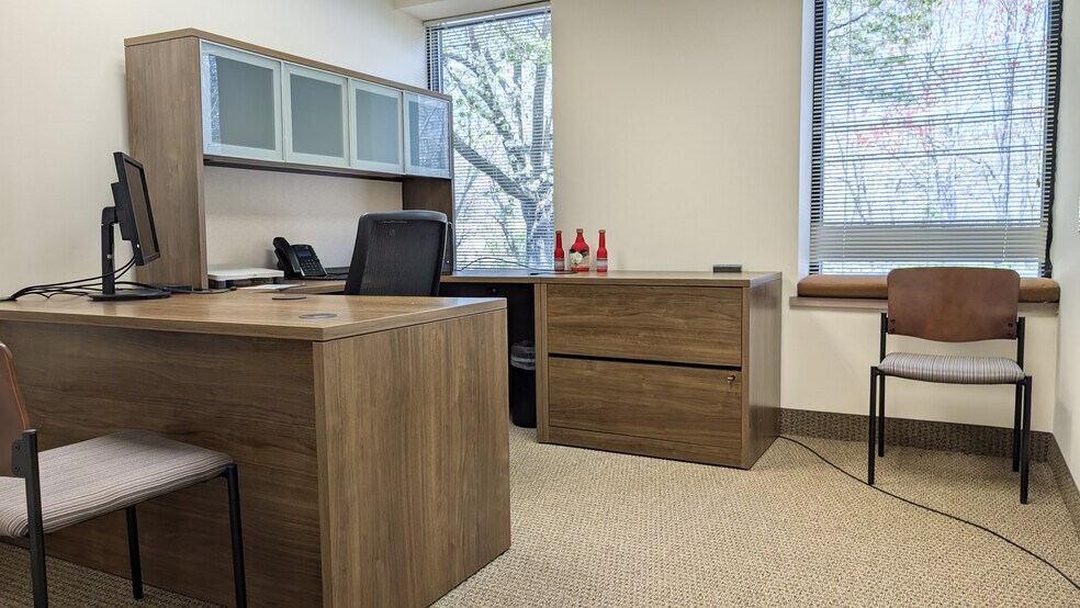 More Photos Of 20 Research Pky, Old Saybrook Light Manufacturing For Lease