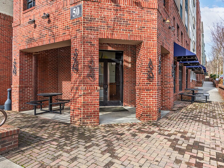 More Photos Of 41-61 N Merrimon Ave, Asheville Apartments For Lease