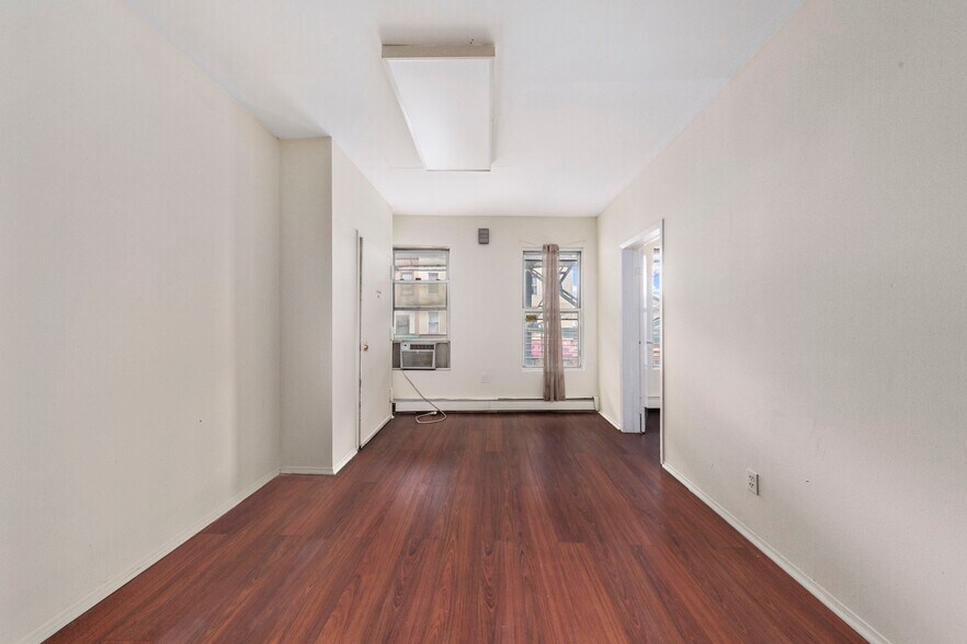 More Photos Of 11710 Jamaica Ave, Richmond Hill Apartments For Sale