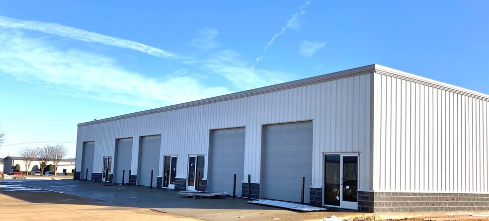 Primary Photo Of 2431 Washington Avenue, Jonesboro Light Distribution For Lease