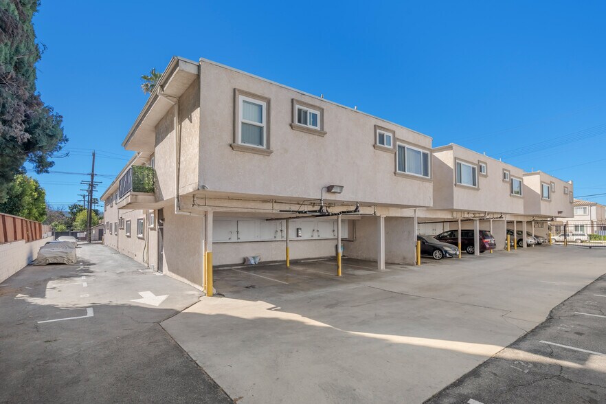 More Photos Of 7000 Etiwanda Ave, Reseda Apartments For Sale