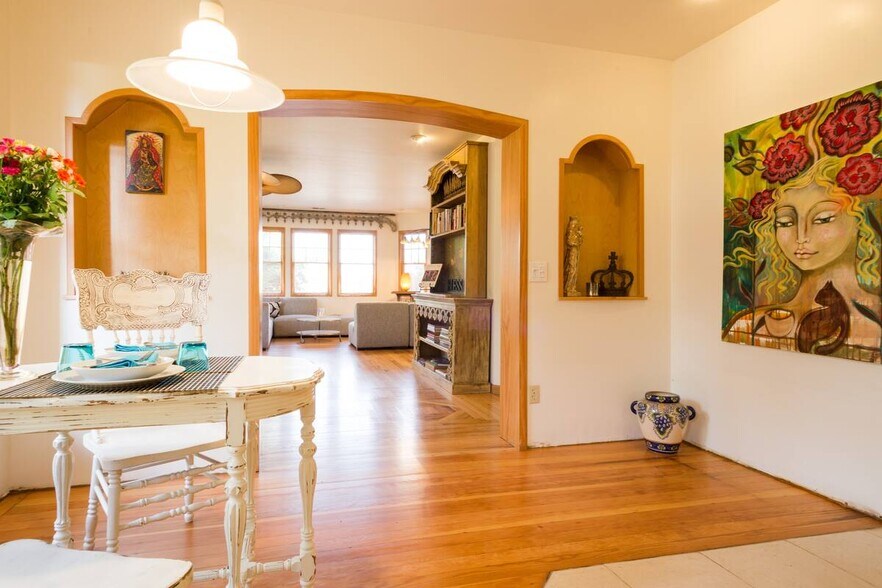 More Photos Of 75 Fremont Dr, Sonoma Storefront Retail Residential For Sale