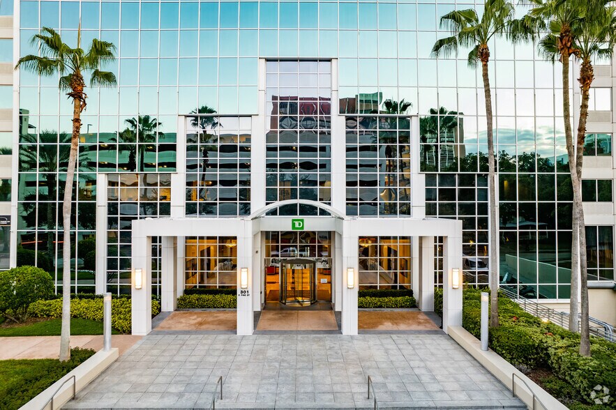 More Photos Of 301 E Pine St, Orlando Office For Lease