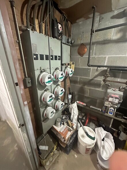 More Photos Of 4309 54th St, Woodside Apartments For Sale