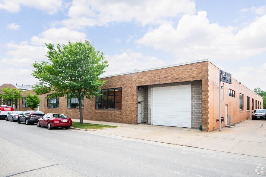 More Photos Of 931 E Main St, Madison Manufacturing For Lease