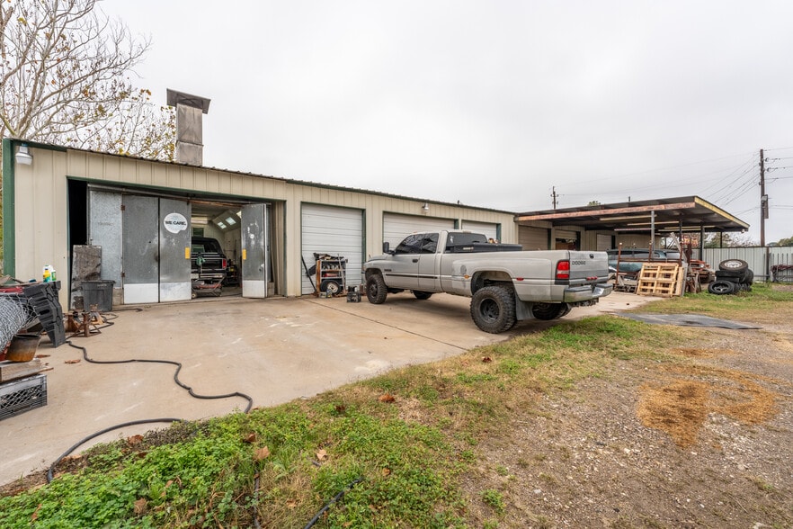 More Photos Of 17727 FM 2920 Rd, Tomball Auto Dealership For Sale