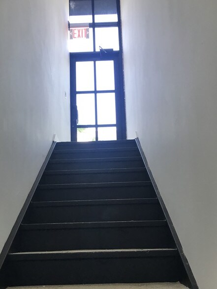 More Photos Of 147 11th St, Brooklyn Office For Lease