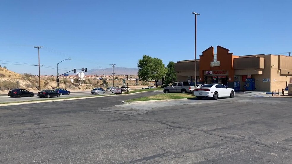 More Photos Of 13728 Hesperia Rd, Victorville Unknown For Lease