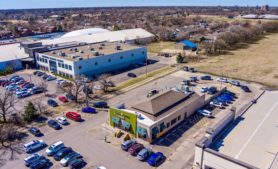 More Photos Of 1605 N Rock Rd, Wichita Restaurant For Sale