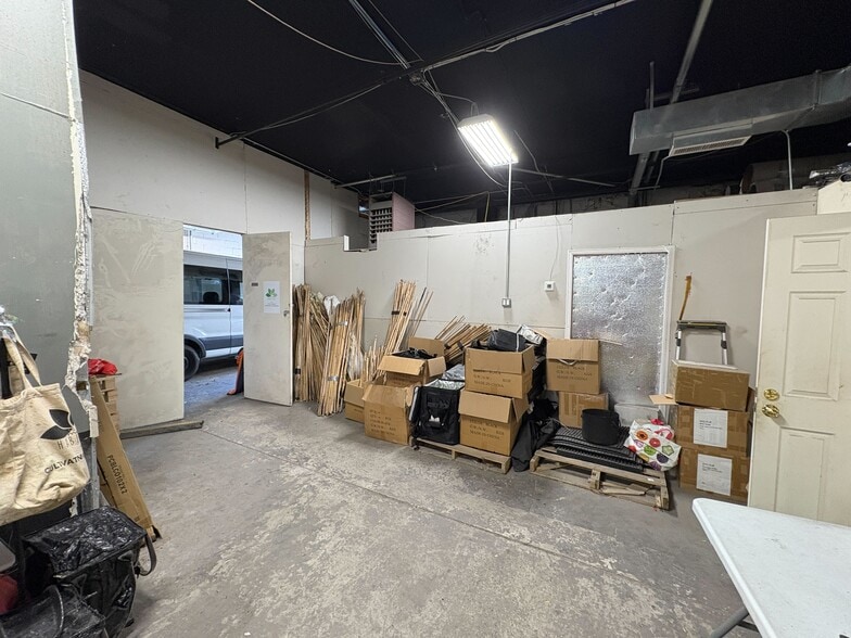 More Photos Of 284 Junius St, Brooklyn Warehouse For Lease