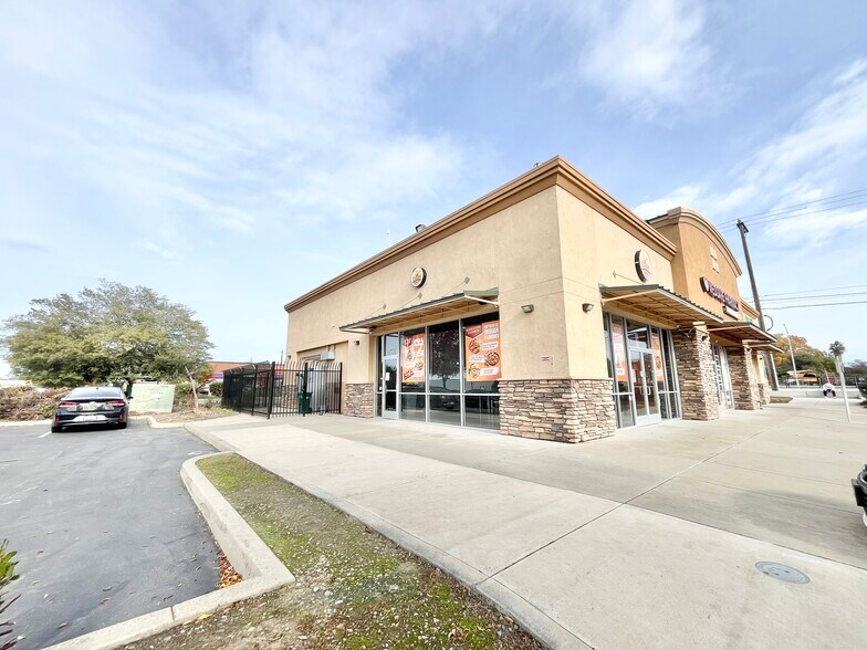 More Photos Of 4845 Watt Ave, North Highlands Storefront Retail Office For Lease