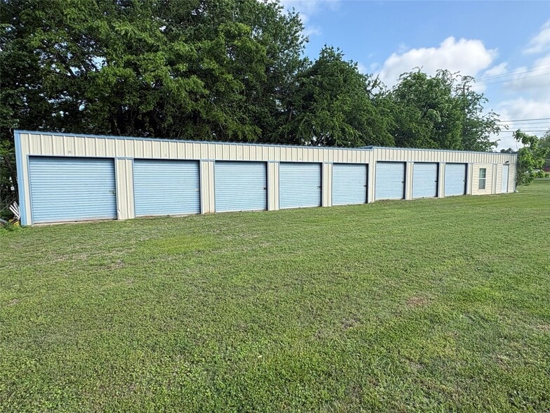 More Photos Of 373 Industrial Blvd, Point Self Storage For Sale