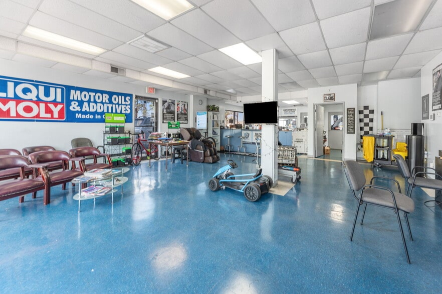 More Photos Of 6135 Salt Springs Rd, Port Richey Auto Repair For Sale