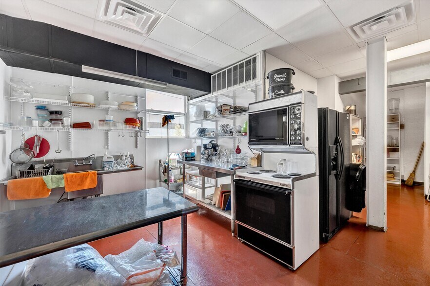 More Photos Of 106 Stoney Battery Rd, Troutville Restaurant For Sale