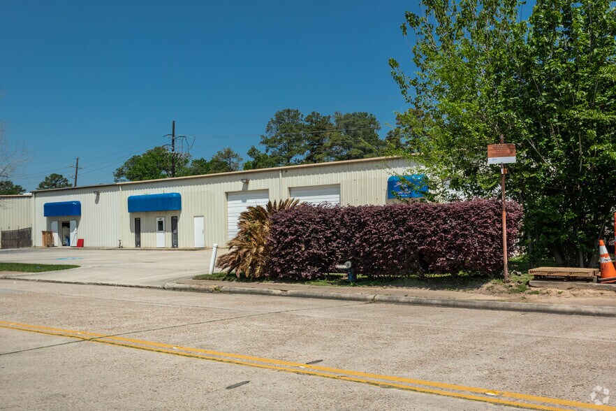 More Photos Of 132 Magic Oaks Ct, Spring Unknown For Lease