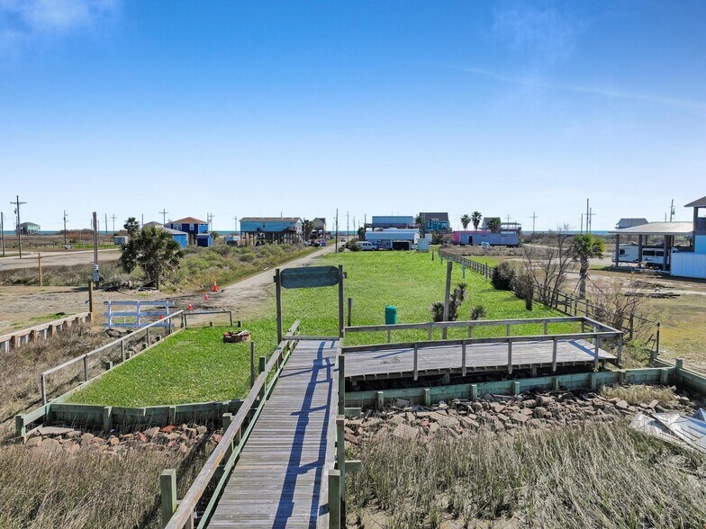 More Photos Of 1067 Seagull St, Gilchrist Land For Sale