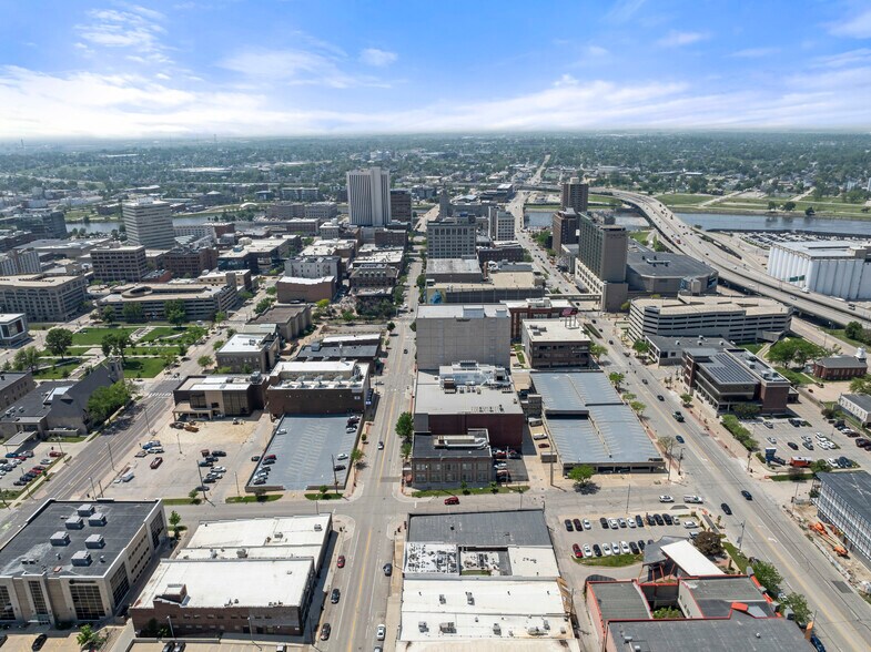 More Photos Of 526 2nd Ave SE, Cedar Rapids Office For Sale